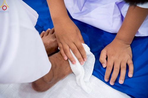 ภาพ No.213788:วันเสาร์ที่ 29 มีนาคม พ.ศ. 2568 พิธีตัดปอยผม ขอขมาผู้ปกครอง มอบบาตร-ผ้าไตร และพิธีบรรพชาสามเณร ณ ศูนย์ปฏิบัติธรรมจังหวัดระยอง (บ้านช่องลม) ต.บางบุตร อ.บ้านค่าย จ.ระยอง