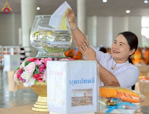 ภาพ No.226533:วันที่ 26 พฤษภาคม พ.ศ. 2568 พิธีบุพเปตพลี ครั้งที่ 164 ร่วมอุทิศบุญแด่หมู่ญาติที่ล่วงลับไปแล้ว และสืบทอดอายุพระพุทธศาสนา ณ หอฉันคุณยายอาจารย์ฯ วัดพระธรรมกาย