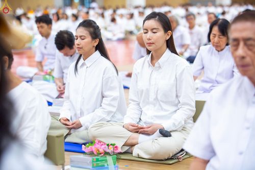 ภาพ No.225359:วันอาทิตย์ที่ 18 พฤษภาคม พ.ศ. 2568 พิธีร่วมบุญการศึกษา พระภิกษุ สามเณร ณ ห้องแก้วสารพัดนึก 2 วัดพระธรรมกาย