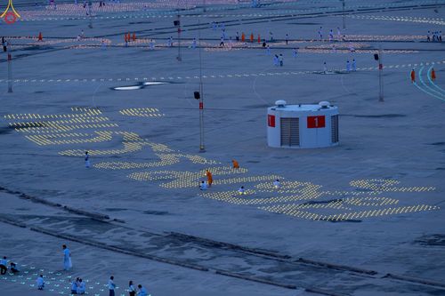 ภาพ No.240983:วันพุธที่ 27 สิงหาคม พ.ศ. 2568 พิธีจุดประทีป ในวันธรรมชัย ณ วัดพระธรรมกาย