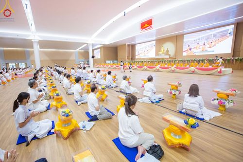 ภาพ No.212725:วันอาทิตย์ที่ 23 มีนาคม พ.ศ. 2568 พิธีร่วมบุญโครงการบรรพชาสามเณร 5,000 รูป ณ ห้องแก้วสารพัดนึก 2 วัดพระธรรมกาย