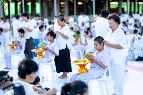 ภาพ No.132654:พิธีปลงผมยุวธรรมทายาท รุ่นที่ 32 มัชฌิมธรรมทายาท รุ่นที่ 28 ณ ลานธรรม วัดพระธรรมกาย วันเสาร์ที่ 30 มีนาคม พ.ศ. 2567