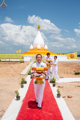 ภาพ No.144408:3 Bigboon 1.พิธีทอดผ้าป่าสถาปนาสังฆรัตนะปทุมเจดีย์ 2.พิธีประดิษฐานดอกบัวอนันต์นิรันดร์กาล 3.พิธีถวายมหาสังฆทานแด่คณะสงฆ์ทุกวัดในจังหวัดปัตตานี ณ ศูนย์อบรมเยาวชนจังหวัดปัตตานี วันอาทิตย์ที่ 14 กรกฎาคม พ.ศ. 2567