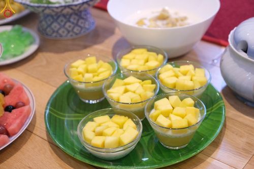 ภาพ No.161396:วัดพระธรรมกายลอนดอน สหราชอาณาจักร จัดงานบุญ น้อมถวายเป็นพุทธบูชา และบูชาธรรมเนื่องในวาระ 140 ปี วันคล้ายวันเกิดด้วยรูปกายเนื้อของ พระมงคลเทพมุนี (สด จนฺทสโร) พระผู้ปราบมาร ในวันที่ 10 ตุลาคม พ.ศ. 2567