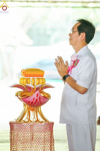 ภาพ No.172489:พิธีทอดกฐินเพื่อสร้าง "ลานเอนกประสงค์พญานาค 4 ตระกูล" วันที่ 15 พฤศจิกายน พ.ศ.2567 ณ พุทธอุทยานนานาชาติ อ.โพนพิสัย จ.หนองคาย
