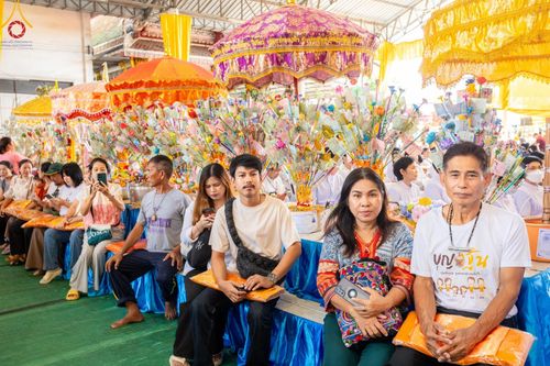 ภาพ No.167067:พิธีทอดกฐิน ณ วัดอัยยิการาม จ.ปทุมธานี ในโครงการกฐินสามัคคีทั่วไทย 30,000 วัด บูชาธรรม 80 ปี หลวงพ่อธัมมชโย โดยคณะศิษยานุศิษย์วัดพระธรรมกาย วันที่ 23 ตุลาคม พ.ศ. 2567