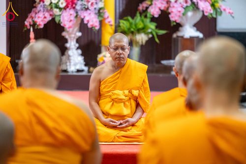 ภาพ No.286622:วันเสาร์ที่ 12 กรกฏาคม พ.ศ.2568 พิธีบรรพชาอุปสมบท  โครงการบรรพชาอุปสมบทหมู่ ธรรมทายาทนานาชาติ(ภาคภาษาจีน), โครงการบรรพชาสามเณร โรงเรียนนานาชาติ รุ่นที 14