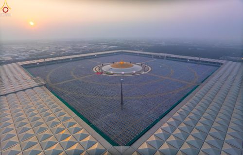 ภาพ No.324083:วันที่ 22 เมษายน พ.ศ.2569 (วันคุ้มครองโลก) พิธีถวายมหาสังฆทาน 40,000 กว่าวัดทั่วประเทศ ณ ลานธรรม พระมหาธรรมกายเจดีย์ วัดพระธรรมกาย