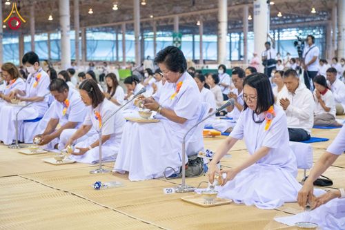 ภาพ No.306250:วันที่ 30 มกราคม พ.ศ. 2569 พิธีถวายภัตตาหารเป็นสังฆทาน แด่พระธรรมยาตรา ณ วัดพระธรรมกาย  จังหวัดปทุมธานี ในโครงการธรรมยาตรา กตัญญูบูชา มหาปูชนียาจารย์ พระมงคลเทพมุนี(สด จนฺทสโร) พระผู้ปราบมาร อนุสรณ์สถาน 7 แห่ง ปีที่ 14