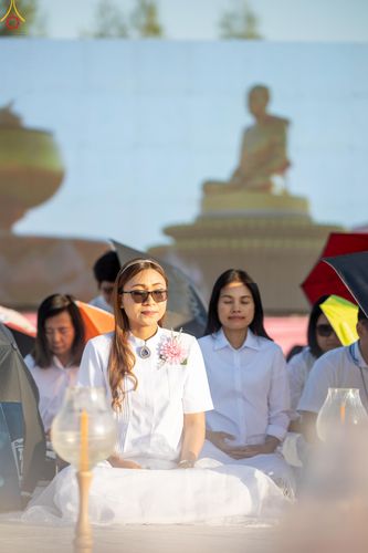 ภาพ No.302025:วันที่ 23 มกราคม พ.ศ. 2569 พิธีจุดประทีปธรรมถวายเป็นพุทธบูชา และบูชาธรรมมหาปูชนียาจารย์  ณ อนุสรณ์สถานลำดับที่ 5 สถานที่เผยแผ่วิชชาธรรมกายครั้งแรก อนุสรณ์สถานบางปลา วัดบางปลา อำเภอบางเลน จังหวัดนครปฐม ในโครงการธรรมยาตรา กตัญญูบูชา มหาปูชนียาจารย์ พระมงคล