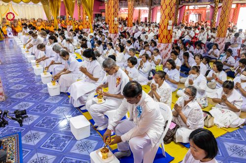 ภาพ No.303750:วันที่ 27 มกราคม พ.ศ. 2569 พิธีทอดผ้าป่าทำนุบำรุงศาสนสถาน ณ วัดตะเคียน อ.บางกรวย จ.นนทบุรี ในโครงการธรรมยาตรา กตัญญูบูชา มหาปูชนียาจารย์ พระมงคลเทพมุนี(สด จนฺทสโร) พระผู้ปราบมาร อนุสรณ์สถาน 7 แห่ง ปีที่ 14