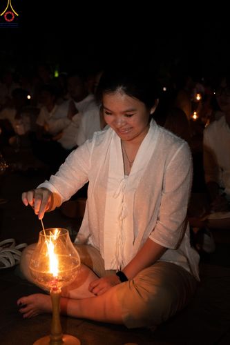 ภาพ No.82060:พิธีจุดวิสาขประทีป 22,000 ดวงและโคมลอย 3,000 ดวง ( Festival  lampion Vesak Indonesia) ณ มหาเจดียบรมพุทโธ อินโดนีเซีย  วันอาทิตย์ที่ 4 มิ.ย. พ.ศ.2566