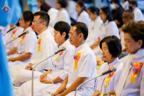 ภาพ No.288295:วันที่ 5 มกราคม พ.ศ. 2569 พิธีถวายภัตตาหารเป็นสังฆทาน แด่พระธรรมยาตรา ในโครงการธรรมยาตรา กตัญญูบูชา มหาปูชนียาจารย์ พระมงคลเทพมุนี(สด จนฺทสโร) พระผู้ปราบมาร อนุสรณ์สถาน 7 แห่ง ปีที่ 14 ณ อนุสรณ์สถานมหาวิหารพระมงคลเทพมุนี (โลตัสแลนด์) อ.สองพี่น้อง จ.สุพรร