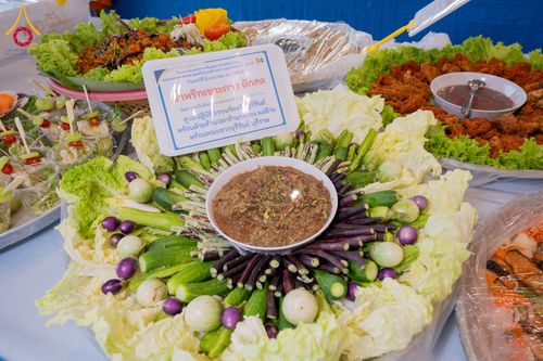 ภาพ No.287381:วันที่ 3 มกราคม พ.ศ.2569 พิธีถวายภัตตาหารเป็นสังฆทาน แด่พระธรรมยาตรา ณ วัดพระธรรมกาย  จังหวัดปทุมธานี ในโครงการธรรมยาตรา กตัญญูบูชา มหาปูชนียาจารย์ พระมงคลเทพมุนี(สด จนฺทสโร) พระผู้ปราบมาร อนุสรณ์สถาน 7 แห่ง ปีที่ 14