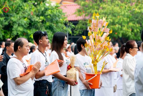 ภาพ No.300714:วันที่ 22 มกราคม พ.ศ. 2569 พิธีทอดผ้าป่าทำนุบำรุงศาสนสถาน ณ วัดบางช้างใต้ อ.สามพราน จ.นครปฐม ในโครงการธรรมยาตรา กตัญญูบูชา มหาปูชนียาจารย์ พระมงคลเทพมุนี(สด จนฺทสโร) พระผู้ปราบมาร อนุสรณ์สถาน 7 แห่ง ปีที่ 14