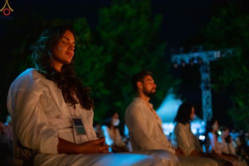 ภาพ No.82018:พิธีจุดวิสาขประทีป 22,000 ดวงและโคมลอย 3,000 ดวง ( Festival  lampion Vesak Indonesia) ณ มหาเจดียบรมพุทโธ อินโดนีเซีย  วันอาทิตย์ที่ 4 มิ.ย. พ.ศ.2566