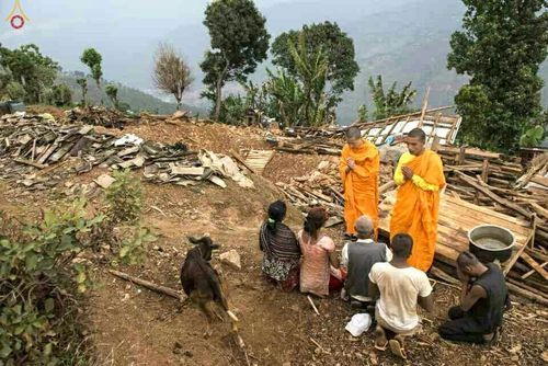 ภาพ No.17269:มูลนิธิธรรมกายช่วยเหลือผู้ประสบภัยแผ่นดินไหวที่ประเทศเนปาล