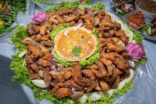 ภาพ No.300281:วันที่ 22 มกราคม พ.ศ. 2569 พิธีถวายภัตตาหารเป็นสังฆทาน แด่พระธรรมยาตรา ณ อนุสรณ์สถานบางปลา วัดบางปลา อำเภอบางเลน จังหวัดนครปฐม ในโครงการธรรมยาตรา กตัญญูบูชา มหาปูชนียาจารย์ พระมงคลเทพมุนี(สด จนฺทสโร) พระผู้ปราบมาร อนุสรณ์สถาน 7 แห่ง ปีที่ 14