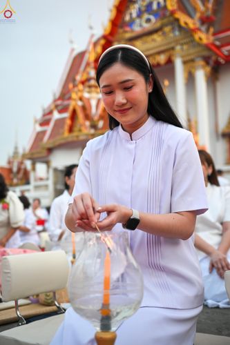 ภาพ No.297059:วันที่ 17 มกราคม พ.ศ. 2569 พิธีจุดประทีปถวายเป็นพุทธบูชา และบูชาธรรมมหาปูชนียาจารย์ (ภาพชุดที่ 2) ณ วัดโบสถ์บน ต.บางคูเวียง จ.นนทบุรี อนุสรณ์สถานลำดับที่ 4 สถานที่เกิดด้วยกายธรรม ในโครงการธรรมยาตรา กตัญญูบูชา มหาปูชนียาจารย์ พระมงคลเทพมุนี(สด จนฺทสโร) พร