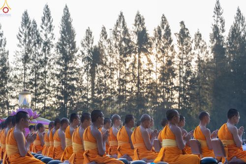 ภาพ No.292355:วันที่ 11 มกราคม พ.ศ. 2569 พิธีตักบาตรพระธรรมยาตรา ณ อนุสรณ์สถานคลองบางนางแท่น อ.สามพราน จ.นครปฐม ในโครงการธรรมยาตรา กตัญญูบูชา มหาปูชนียาจารย์ พระมงคลเทพมุนี(สด จนฺทสโร) พระผู้ปราบมาร อนุสรณ์สถาน 7 แห่ง ปีที่ 14