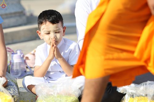 ภาพ No.305837:วันที่ 25 มกราคม พ.ศ. 2569 พิธีต้อนรับพระธรรมยาตรา วัดพระธรรมกาย(ภาพชุดที่ 3) ในโครงการธรรมยาตรา กตัญญูบูชา มหาปูชนียาจารย์ พระมงคลเทพมุนี(สด จนฺทสโร) พระผู้ปราบมาร อนุสรณ์สถาน 7 แห่ง ปีที่ 14