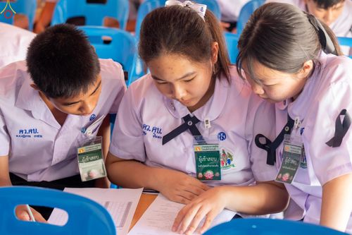 ภาพ No.288968:วันพุธที่ 17 ธันวาคม พ.ศ.2568 กิจกรรมเยาวชนไทยรวมใจทำความดี "เด็กดีมหานคร ต้นแบบด้านศีลธรรม" แข่งขันสอบตอบปัญหาศีลธรรมในพระพุทธศาสนา ครั้งที่ 7 และวันรวมพลังเด็กดี V-Star ประจำปี 2568 ณ วัดมหาธาตุยุวราชรังสฤษฎิ์ราชวรมหาวิหาร กรุงเทพมหานคร