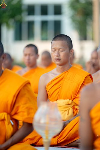 ภาพ No.293911:วันที่ 14 มกราคม พ.ศ. 2569 พิธีจุดประทีปถวายเป็นพุทธบูชา และบูชาธรรมมหาปูชนียาจารย์  ณ วัดสองพี่น้อง ต.ต้นตาล อ.สองพี่น้อง จ.สุพรรณบุรี ในโครงการธรรมยาตรา กตัญญูบูชา มหาปูชนียาจารย์ พระมงคลเทพมุนี(สด จนฺทสโร) พระผู้ปราบมาร อนุสรณ์สถาน 7 แห่ง ปีที่ 14