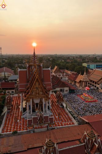 ภาพ No.296991:วันที่ 17 มกราคม พ.ศ. 2569 พิธีจุดประทีปถวายเป็นพุทธบูชา และบูชาธรรมมหาปูชนียาจารย์  ณ วัดโบสถ์บน ต.บางคูเวียง จ.นนทบุรี อนุสรณ์สถานลำดับที่ 4 สถานที่เกิดด้วยกายธรรม ในโครงการธรรมยาตรา กตัญญูบูชา มหาปูชนียาจารย์ พระมงคลเทพมุนี(สด จนฺทสโร) พระผู้ปราบมาร อ