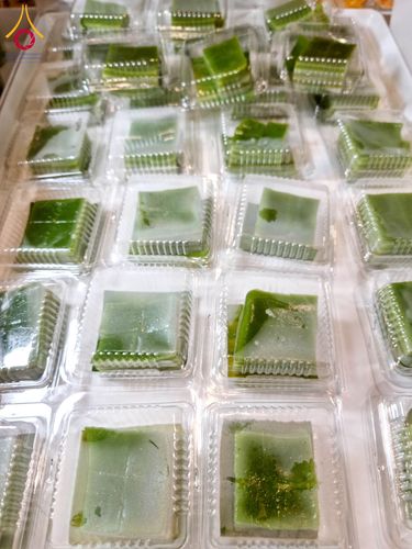 ภาพ No.203290:พิธีถวายภัตตาหารเป็นสังฆทาน แด่พระธรรมยาตรา ณ วัดพระธรรมกาย ตำบลคลองสาม อำเภอคลองหลวง จังหวัดปทุมธานี ในโครงการธรรมยาตรา กตัญญูบูชา มหาปูชนียาจารย์ พระมงคลเทพมุนี(สด จนฺทสโร) พระผู้ปราบมาร อนุสรณ์สถาน 7 แห่ง ปีที่ 13 วันที่ 29 มกราคม พ.ศ. 2568