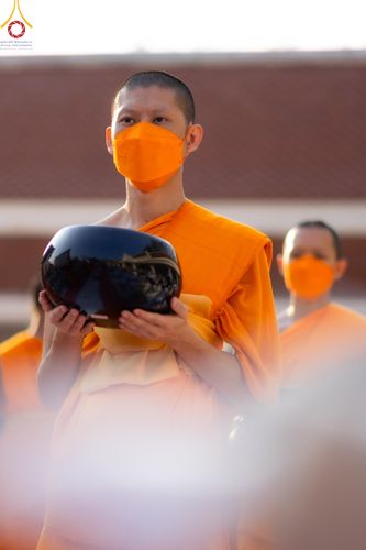 ภาพ No.116134:พิธีตักบาตรพระธรรมยาตรา ณ อนุสรณ์สถานลำดับที่ 4 สถานที่เกิดด้วยกายธรรม วัดโบสถ์(บน) จ.นนทบุรี วันที่ 21 มกราคม พ.ศ. 2567