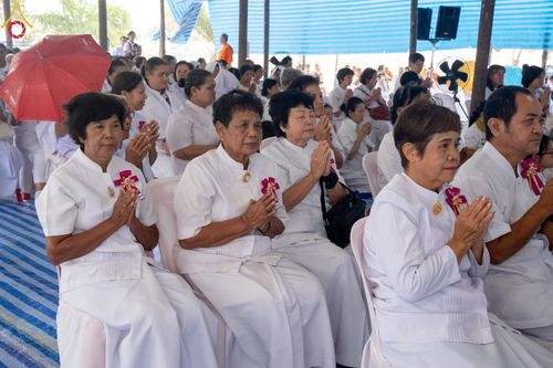 ภาพ No.144497:3 Bigboon 1.พิธีทอดผ้าป่าสถาปนาสังฆรัตนะปทุมเจดีย์ 2.พิธีประดิษฐานดอกบัวอนันต์นิรันดร์กาล 3.พิธีถวายมหาสังฆทานแด่คณะสงฆ์ทุกวัดในจังหวัดปัตตานี ณ ศูนย์อบรมเยาวชนจังหวัดปัตตานี วันอาทิตย์ที่ 14 กรกฎาคม พ.ศ. 2567