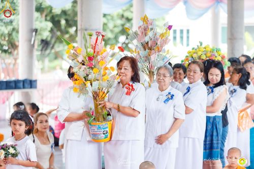 ภาพ No.216047:วันพฤหัสบดีที่ 3 เมษายน พ.ศ. 2568 พิธีบรรพชาสามเณร ภาคฤดูร้อน รุ่นที่ 15  บูชาธรรมหลวงพ่อธัมมชโย 81 ปี 81 รูป ณ ศูนย์ปฏิบัติธรรมสวนผึ้ง จ.ราชบุรี