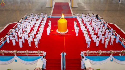 ภาพ No.249538:วันที่ 28 กันยายน พ.ศ. 2568 พิธีจุดเทียนใจ ไฟนิรันด์ อนันตชัย ณ สภาธรรมกายสากล วัดพระธรรมกาย