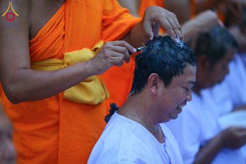 ภาพ No.135807:พิธีปลงผมธรรมทายาท โครงการบรรพชาและอุปสมบทหมู่ รุ่นบูชาธรรม 80 ปี หลวงพ่อธัมมชโย ณ หมู่บ้านบรรลุธรรม วัดพระธรรมกาย วันที่ 7 เมษายน พ.ศ. 2567