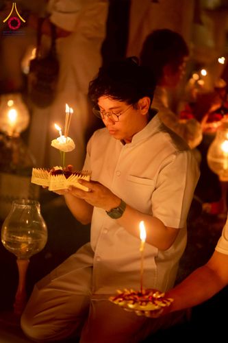 ภาพ No.266392:วันพุธที่ 5 พฤศจิกายน พ.ศ. 2568 (วันพระ ขึ้น 15 ค่ำ เดือน 12) พิธีลอยกระทงธรรม  ณ สระมหาเศรษฐีทะเลบุญ มหาวิหารพระมงคลเทพมุนี วัดพระธรรมกาย จ.ปทุมธานี