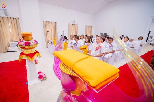 ภาพ No.234694:วันอาทิตย์ที่ 20 กรกฎาคม  พ.ศ.2568 พิธีทอดผ้าป่าภาคพื้นอเมริกา พิธีเจริญพระพุทธมนต์ ฉลองอาคารแก้วธรรมชัยรัตนอนันต์ วัดพระธรรมกายเทนเนสซี ประเทศสหรัฐอเมริกา