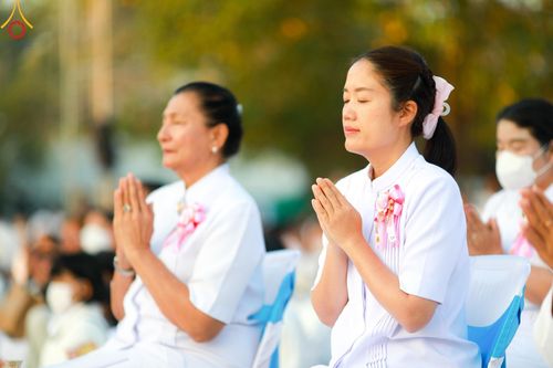 ภาพ No.112795:พิธีตักบาตรพระธรรมยาตราฯ ณ วัดสองพี่น้อง จ.สุพรรณบุรี วันที่ 15 มกราคม พ.ศ. 2567