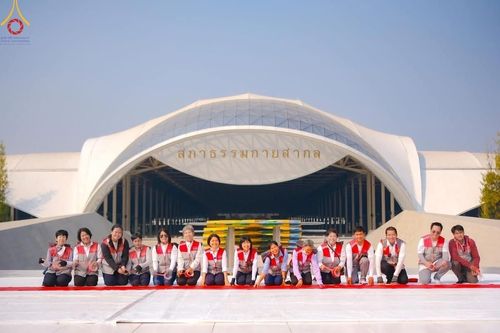 ภาพ No.208176:V.55 สารพัดV สารพัดดี ที่วัดพระธรรมกาย ในโครงการธรรมยาตรา กตัญญูบูชา มหาปูชนียาจารย์ พระมงคลเทพมุนี (สด จนฺทสโร) พระผู้ปราบมาร อนุสรณ์สถาน 7 แห่ง ปีที่ 13 ระหว่างวันที่ 2-31 มกราคม พ.ศ. 2568