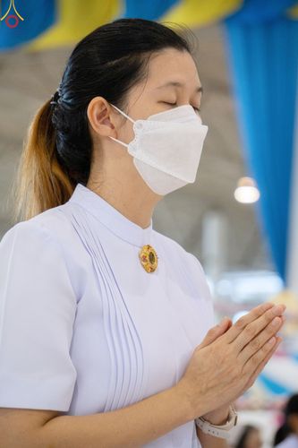 ภาพ No.86933:พิธีตักบาตร , พิธีบูชาข้าวพระ , พิธีจุดเทียนใจ ไฟนิรันดร์ อนันตชัย ในวันอาทิตย์ต้นเดือน 3 กันยายน พ.ศ. 2566 ณ วัดพระธรรมกาย