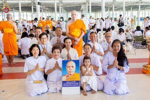 ภาพ No.277878:วันเสาร์ที่ 6 ธันวาคม พ.ศ. 2568 พิธีบรรพชาอุปสมบทและพิธีถวายบาตร โครงการอุปสมบทบูชาธรรมมหาปูชนียาจารย์ ประจำปี พ.ศ.2568 โครงการบวชพระนานาชาติ AEC และ WAB รุ่น CEO (นักบริหาร) รุ่นที่ 5 ณ มหาธรรมกายเจดีย์ วัดพระธรรมกาย