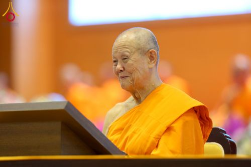 ภาพ No.215483:วันอาทิตย์ต้นเดือนที่ 6 เมษายน พ.ศ. 2568 ขบวนอัญเชิญผ้าป่าสมทบ มหาสังฆทาน 40,000 กว่าวัดทั่วประเทศ ณ สภาธรรมกายสากล วัดพระธรรมกาย