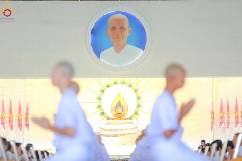 ภาพ No.180633:พิธีบรรพชาอุปสมบท โครงการอุปสมบทบูชาธรรมมหาปูชนียาจารย์ ประจำปีพุทธศักราช 2567 วันเสาร์ที่ 7 ธันวาคมพ.ศ. 2567 ณ วัดพระธรรมกาย จ.ปทุมธานี