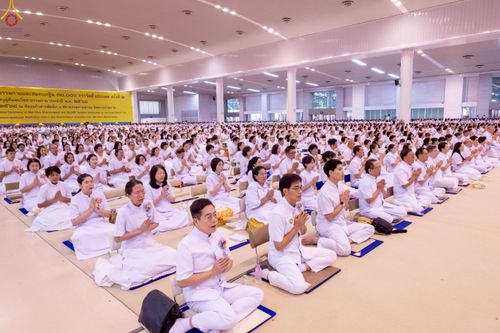 ภาพ No.243698:วันอาทิตย์ที่ 7 กันยายน พ.ศ. 2568 พิธีบูชาครูผู้ค้นพบวิชชาธรรมกาย , พิธีบูชาข้าวพระ ณ สภาธรรมกายสากล วัดพระธรรมกาย