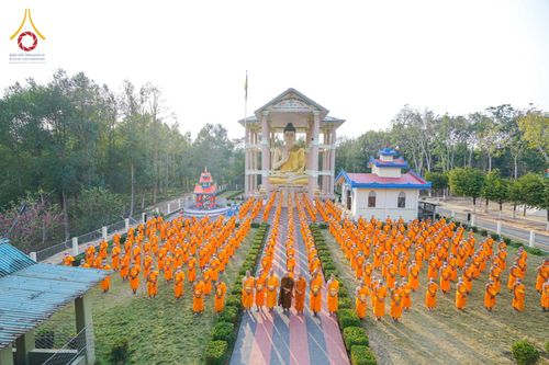 ภาพ No.76022:พิธีบรรพชาสามเณร ณ วัดปันชารี สันติปูร์ อรัญกฏิ เมืองคาร์กาชารี ประเทศบังกลาเทศ วันที่ 10 กุมภาพันธ์ พ.ศ. 2566