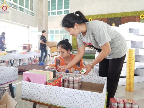 ภาพ No.125901:V.29 ทุ่มเท เพื่อโคราช การเตรียมงานของหน่วยงานต่างฯ เพื่อพิธีทำบุญเมืองนครราชสีมา ฉลอง 556 ปี ตักบาตรพระ 10,000 รูป ในวันเสาร์ที่ 2 มีนาคม พ.ศ.2567 ณ อนุสาวรีย์ท้าวสุรนารี จ.นครราชสีมา จัดโดย คณะสงฆ์จังหวัดนครราชสีมา ร่วมกับสำนักงานจังหวัดนครราชสีมา