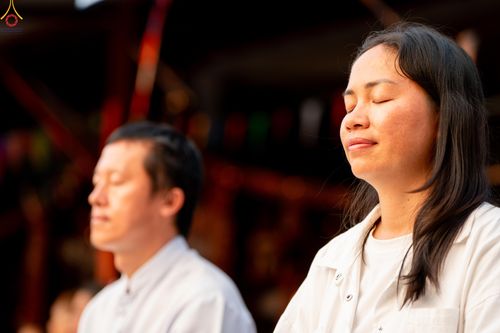 ภาพ No.296933:วันที่ 17 มกราคม พ.ศ. 2569 พิธีจุดประทีปถวายเป็นพุทธบูชา และบูชาธรรมมหาปูชนียาจารย์  ณ วัดโบสถ์บน ต.บางคูเวียง จ.นนทบุรี อนุสรณ์สถานลำดับที่ 4 สถานที่เกิดด้วยกายธรรม ในโครงการธรรมยาตรา กตัญญูบูชา มหาปูชนียาจารย์ พระมงคลเทพมุนี(สด จนฺทสโร) พระผู้ปราบมาร อ