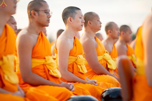 ภาพ No.302429:วันที่ 24 มกราคม พ.ศ. 2569 พิธีตักบาตรพระธรรมยาตรา ณ อนุสรณ์สถานลำดับที่ 5 สถานที่เผยแผ่วิชชาธรรมกายครั้งแรก อนุสรณ์สถานบางปลา วัดบางปลา อำเภอบางเลน จังหวัดนครปฐม ในโครงการธรรมยาตรา กตัญญูบูชา มหาปูชนียาจารย์ พระมงคลเทพมุนี(สด จนฺทสโร) พระผู้ปราบมาร อนุส