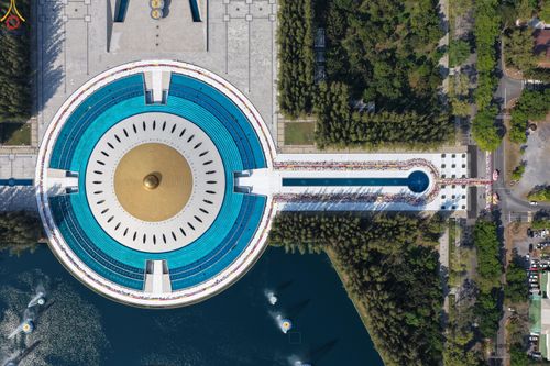 ภาพ No.304800:วันที่ 25 มกราคม พ.ศ. 2569 พิธีต้อนรับพระธรรมยาตรา (ภาพชุดที่ 2) รร.สามัคคีราษฏร์บำรุง-วัดพระธรรมกาย ในโครงการธรรมยาตรา กตัญญูบูชา มหาปูชนียาจารย์ พระมงคลเทพมุนี(สด จนฺทสโร) พระผู้ปราบมาร อนุสรณ์สถาน 7 แห่ง ปีที่ 14