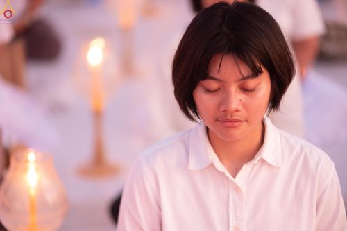 ภาพ No.302240:วันที่ 23 มกราคม พ.ศ. 2569 พิธีจุดประทีปธรรมถวายเป็นพุทธบูชา (ภาพชุดที่ 2) และบูชาธรรมมหาปูชนียาจารย์  ณ อนุสรณ์สถานลำดับที่ 5 สถานที่เผยแผ่วิชชาธรรมกายครั้งแรก อนุสรณ์สถานบางปลา วัดบางปลา อำเภอบางเลน จังหวัดนครปฐม ในโครงการธรรมยาตรา กตัญญูบูชา มหาปูชนีย