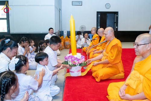ภาพ No.340475:วันที่ 16 กรกฎาคม พ.ศ.2569 อำเภอคลองหลวงผสานเครือข่าย“บวร”ถวายเทียนพรรษาปี2569 ณ วัดพระธรรมกาย
